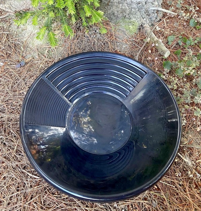 Pánev na rýžování zlata